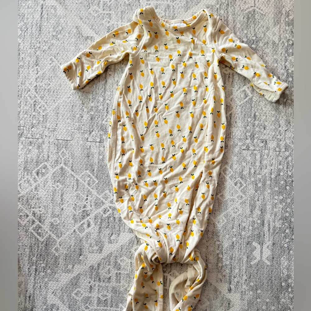 Hanna Andersson newborn sleeping gown with lemons